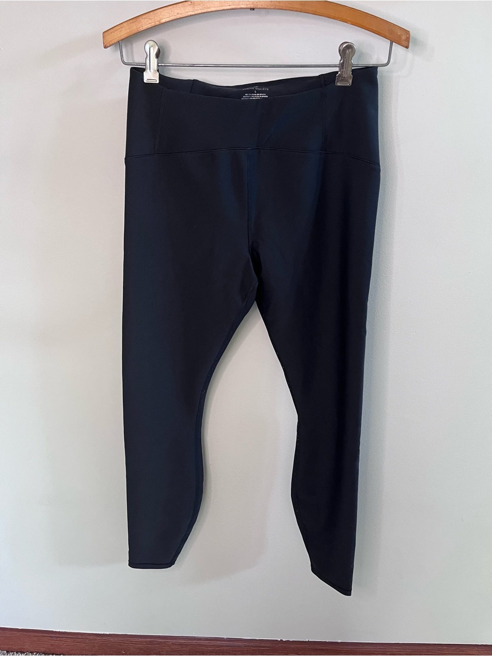 Thrive Societe Black‎ High Waisted Athletic Leggings Zipper Pocket TL1018335SF L